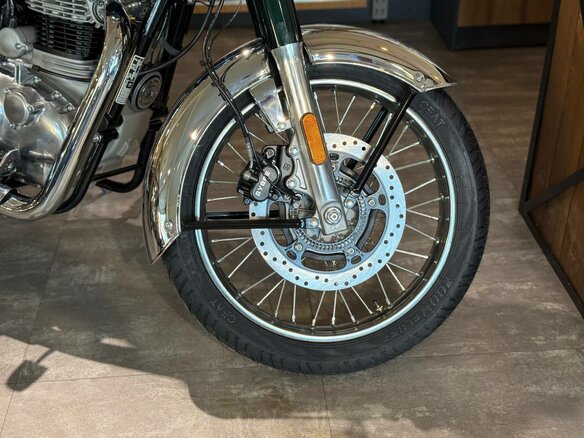 2026 Royal Enfield Classic 350, серый, 526000 рублей - вид 20