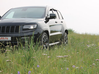 2014 Jeep Grand Cherokee SRT IV (WK2) Рестайлинг, чёрный, 3800000 рублей, вид 2