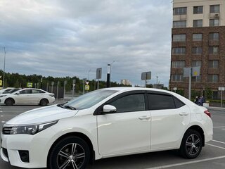 2013 Toyota Corolla XI (E160, E170, E180), белый, 1580000 рублей, вид 5