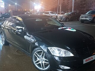 2006 Mercedes-Benz S-Класс 500 Long V (W221), чёрный, 1350000 рублей, вид 1