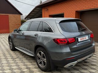 2021 Mercedes-Benz GLC 200 I (X253) Рестайлинг, серый, 7600000 рублей, вид 3