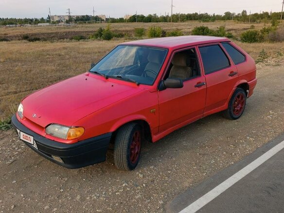 2004 Lada (ВАЗ) 2114, красный, 160000 рублей