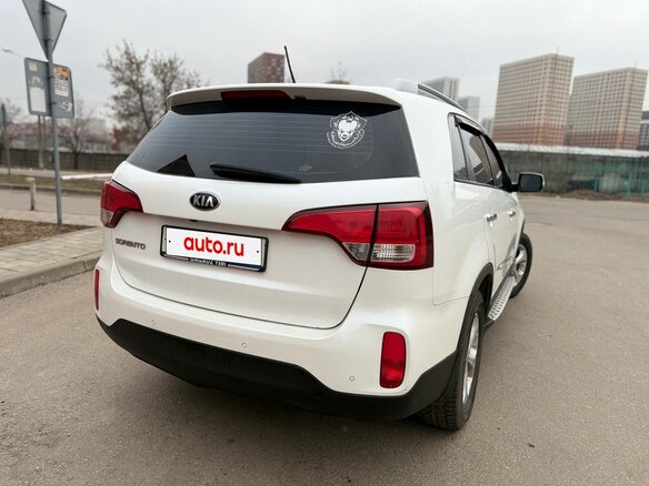 2014 Kia Sorento II Рестайлинг, белый, 1700000 рублей - вид 13