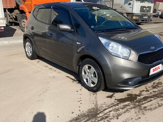 2015 Kia Venga 5-speed I Рестайлинг, серебристый, 850000 рублей, вид 3