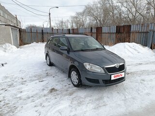 2011 Skoda Fabia II Рестайлинг, серый, 829000 рублей, вид 4