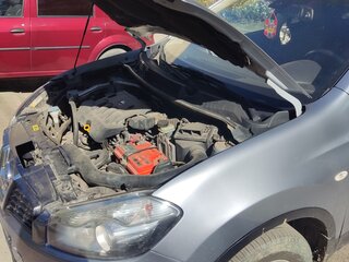 2010 Nissan Qashqai I Рестайлинг, серебристый, 1100000 рублей, вид 3