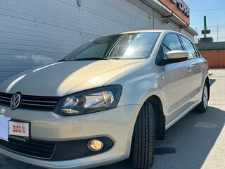 2013 Volkswagen Polo V, бежевый, 960000 рублей, вид 1
