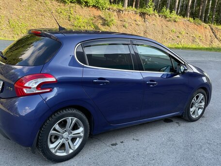 2013 Peugeot 208 I, фиолетовый, 700000 рублей, вид 3