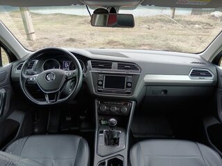 2018 Volkswagen Tiguan II, коричневый, 2000000 рублей, вид 5
