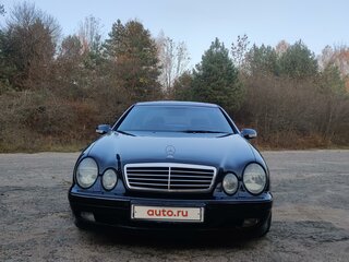 2001 Mercedes-Benz CLK-Класс 430 I (W208) Рестайлинг, чёрный, 840000 рублей, вид 4