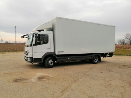 2010 Mercedes-Benz Atego, белый, 4200000 рублей, вид 2