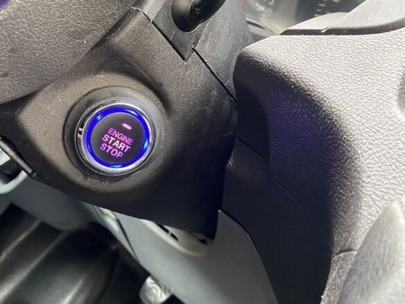 2015 Ford Transit, белый, 2100000 рублей - вид 10
