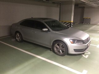 2014 Volkswagen Passat (North America and China) I, серебристый, 1350000 рублей, вид 2