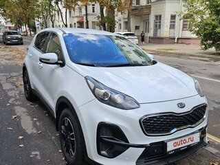2018 Kia Sportage IV Рестайлинг, белый, 2100000 рублей, вид 4