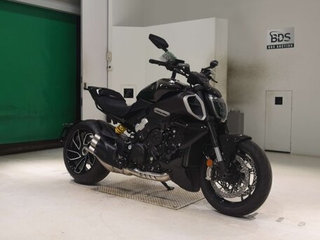 2024 Ducati Diavel V4, чёрный, 2480000 рублей, вид 3