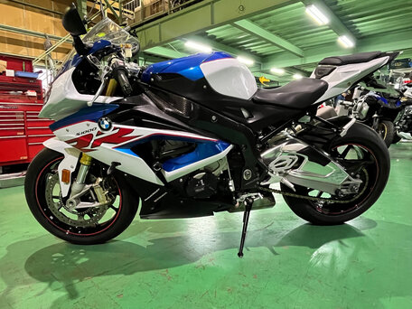 2017 BMW S 1000 RR, белый, 1550000 рублей, вид 2