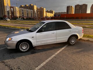 2002 Mazda Familia VIII (BJ), белый, 170000 рублей, вид 4
