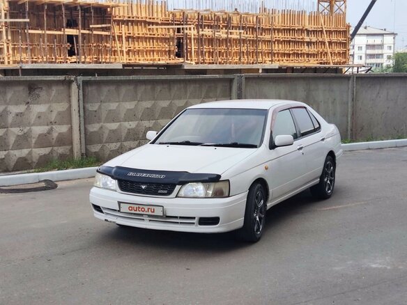 1998 Nissan Bluebird QG18 XI (U14), белый, 400000 рублей - вид 3