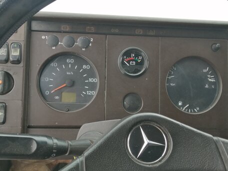 1995 Mercedes-Benz T2, белый, 1500000 рублей, вид 5