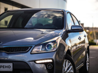 2020 Kia Rio IV, серый, 1399000 рублей, вид 2
