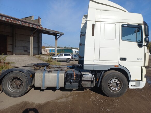 2010 DAF XF 105, белый, 2700000 рублей - вид 2