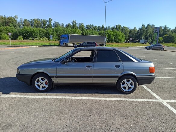 1990 Audi 80 IV (B3), серый, 1000000 рублей - вид 4
