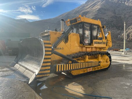 1999 Komatsu D355, жёлтый, 14000000 рублей, вид 1