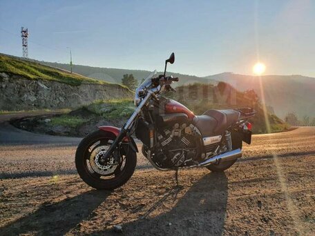 2004 Yamaha V-Max 1200, красный, 500000 рублей, вид 3