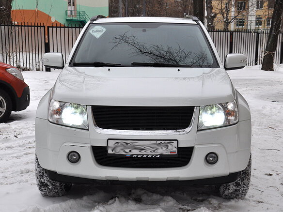 2011 Suzuki Grand Vitara II Рестайлинг, белый