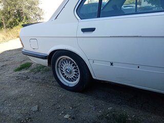 1986 BMW 5 серии 518 II (E28), белый, 150000 рублей, вид 4