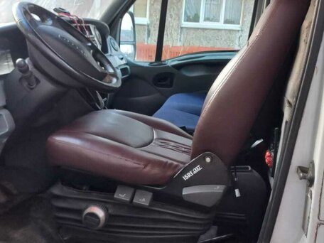 2006 Iveco Daily, белый, 650000 рублей, вид 1