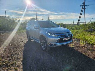 2017 Mitsubishi Pajero Sport III, серебристый, 3100000 рублей, вид 2