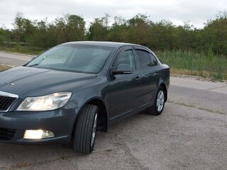 2011 Skoda Octavia II (A5) Рестайлинг, серебристый, 1000050 рублей, вид 3