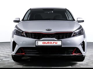 2020 Kia Rio IV Рестайлинг, серый, 1800000 рублей, вид 1
