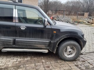 2000 Mitsubishi Pajero III, чёрный, 850000 рублей, вид 3
