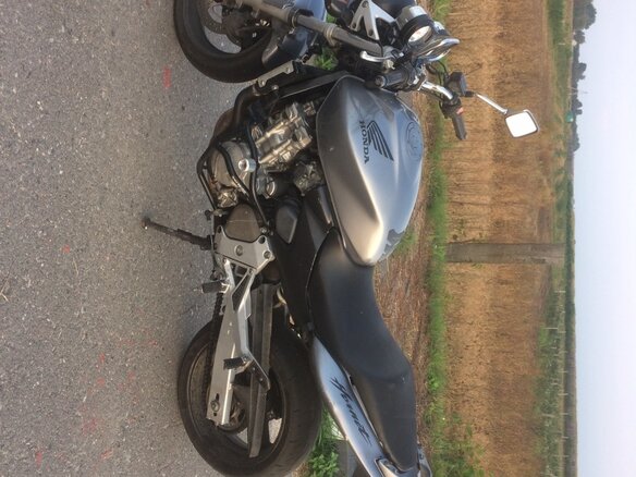 2003 Honda CB 600F Hornet, серебристый, 175000 рублей - вид 5