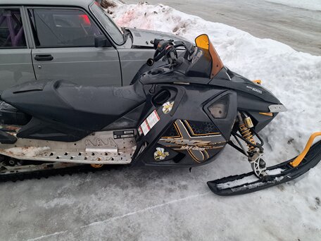 2006 BRP Ski-Doo MXZ Renegade X 1000, чёрный, 440000 рублей, вид 2