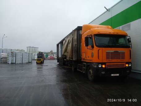 2003 Freightliner Argosy, оранжевый, 1100000 рублей, вид 4