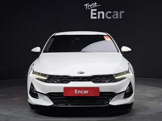 2021 Kia K5 III, белый, 1680000 рублей, вид 2