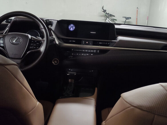 2020 Lexus ES 250 VII, чёрный, 4700000 рублей - вид 11