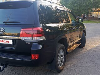 2016 Toyota Land Cruiser 200 Series Рестайлинг 2, чёрный, 4950000 рублей, вид 4