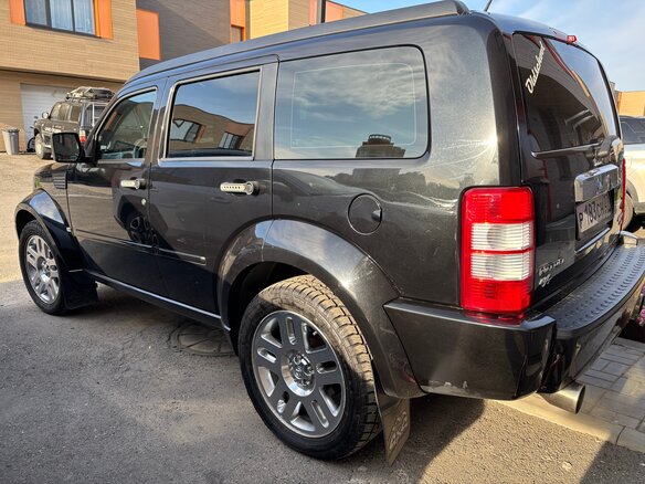 2008 Dodge Nitro, чёрный, 1350000 рублей - вид 12
