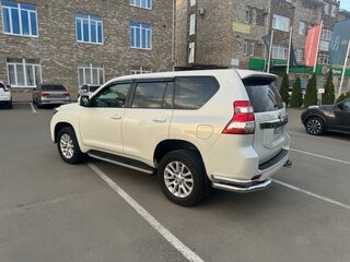 2015 Toyota Land Cruiser Prado 150 Series Рестайлинг 1, белый, 3650000 рублей, вид 4