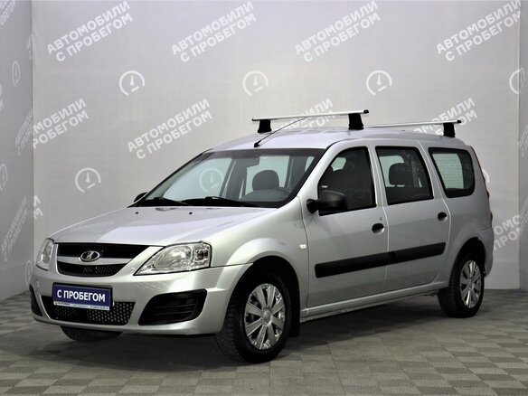 2014 Lada (ВАЗ) Largus I, серебристый