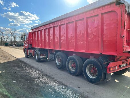 2002 Mercedes-Benz Axor, красный, 2250000 рублей, вид 4