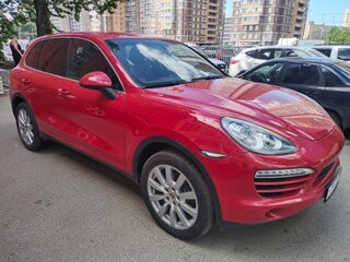 2013 Porsche Cayenne Diesel II (958), красный, 2699999 рублей, вид 1