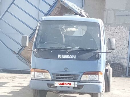 1996 Nissan Atlas, синий, 1600000 рублей, вид 3