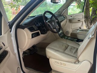 2008 Cadillac Escalade III, бежевый, 1650000 рублей, вид 5