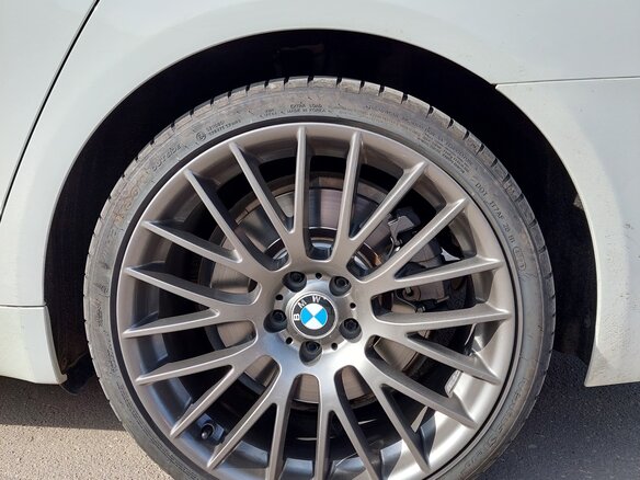 2011 BMW 7 серии 750i V (F01/F02/F04), белый, 5000000 рублей - вид 11