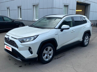 2019 Toyota RAV4 V (XA50), белый, 3200000 рублей, вид 2